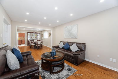 26 Mossbank Dr, Brampton - Fletcher's Creek South image-0-4