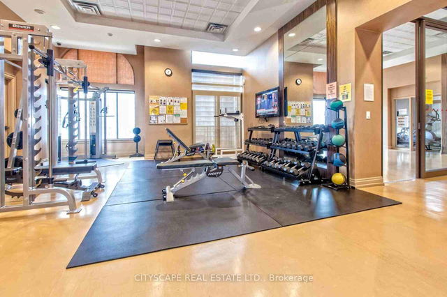 1010 - 385 Prince Of Wales Drive