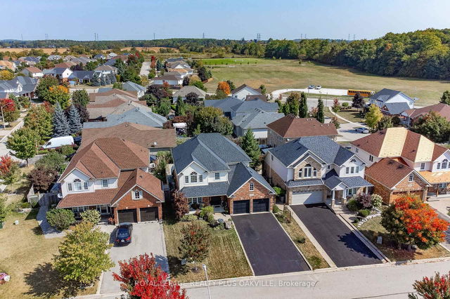 23 Dawkins Crescent