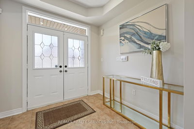 33 Leparc Rd, Brampton - Vales of Castlemore North image-0-4