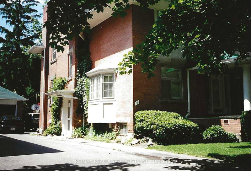 16 Wellington St E, Brampton, L6W 1Y2 | Image 2