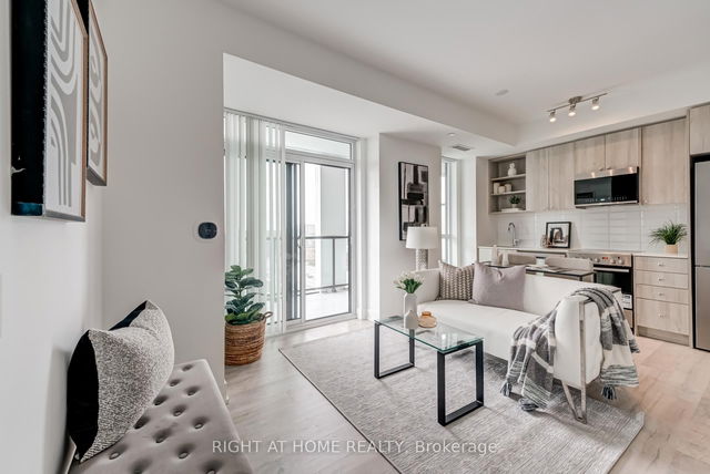 518 - 50 George Butchart Drive
