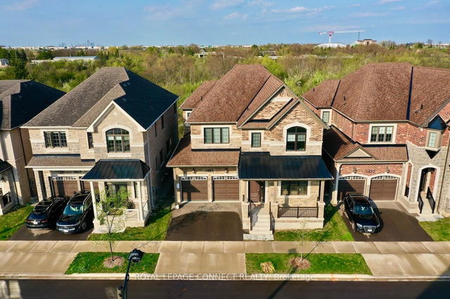 1428 Ford Strathy Crescent