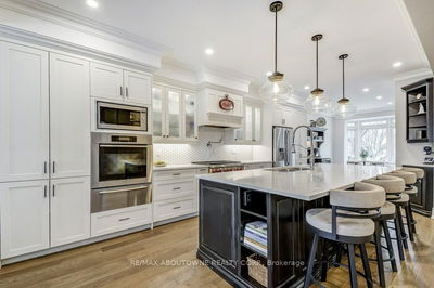 21 Chisholm St, Oakville - Central image-0-3