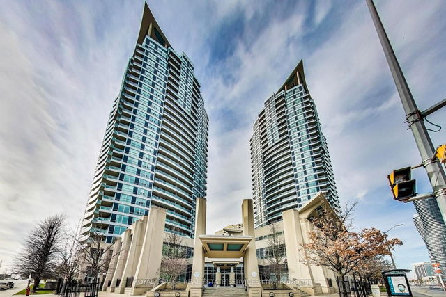 904 - 33 Elm Drive