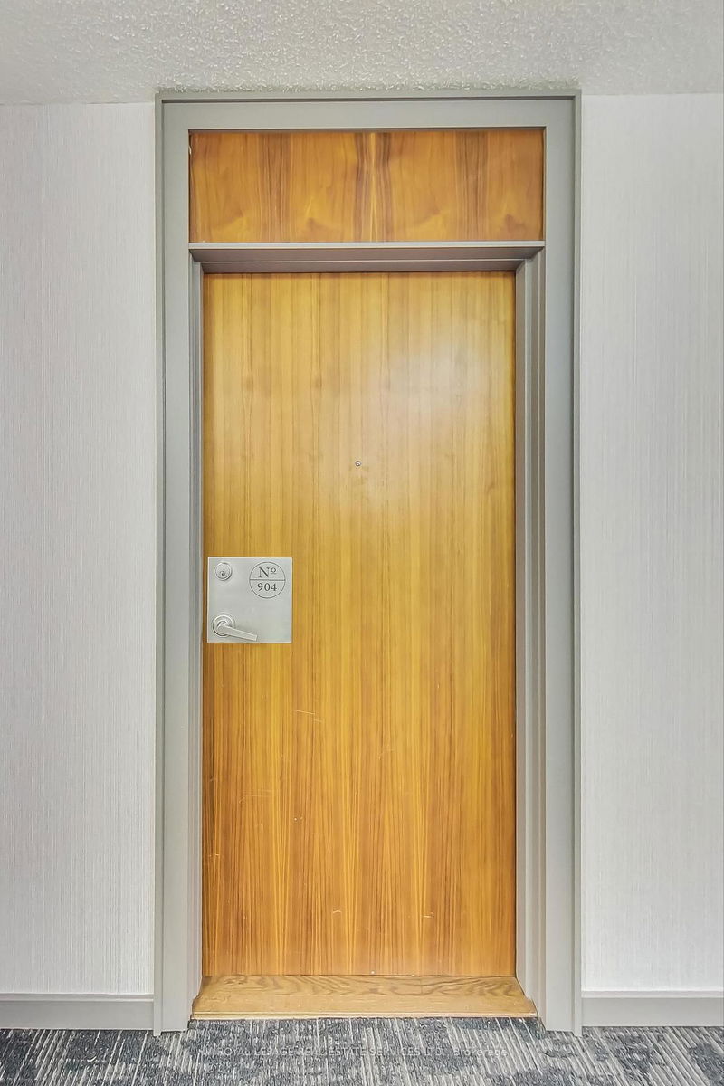 Room1