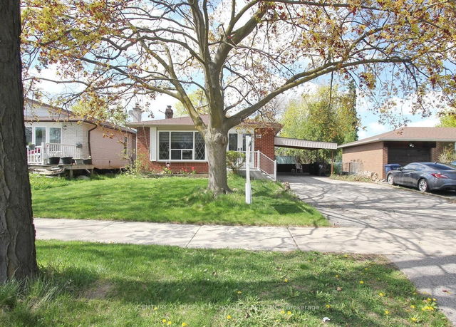 6 Midhurst Drive