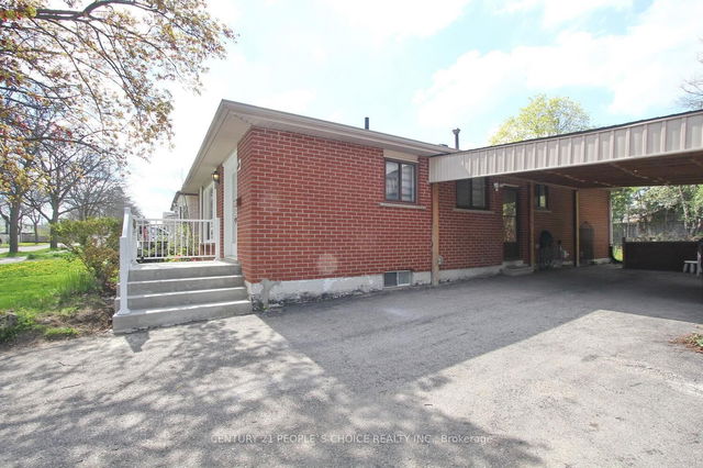 6 Midhurst Drive
