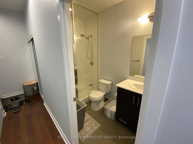 3202 - 360 Square One Drive
