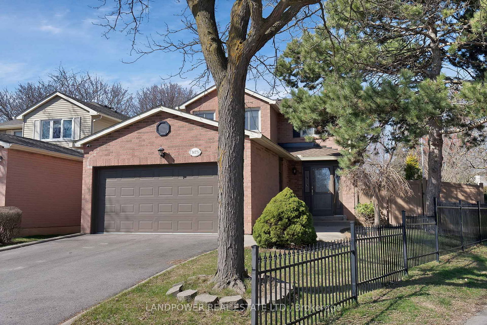 Detached House for sale at 3073 Keynes Crescent, Mississauga, Meadowvale, L5N 2Z9 - MLS: W12133341