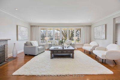 16 Aylesbury Rd, Toronto - Princess-Rosethorn