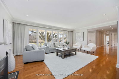 16 Aylesbury Rd, Toronto - Princess-Rosethorn image-0-1