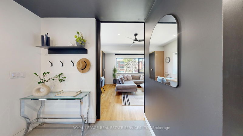 Room2