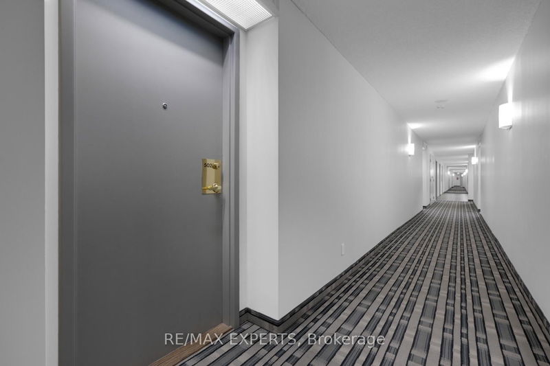 Room1