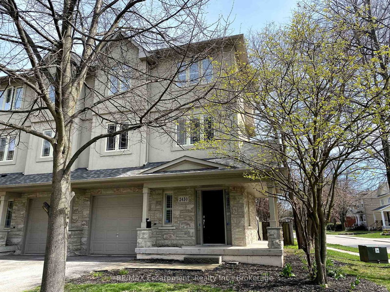 2430 Second St, Burlington, L7R 3K1 | Image 2