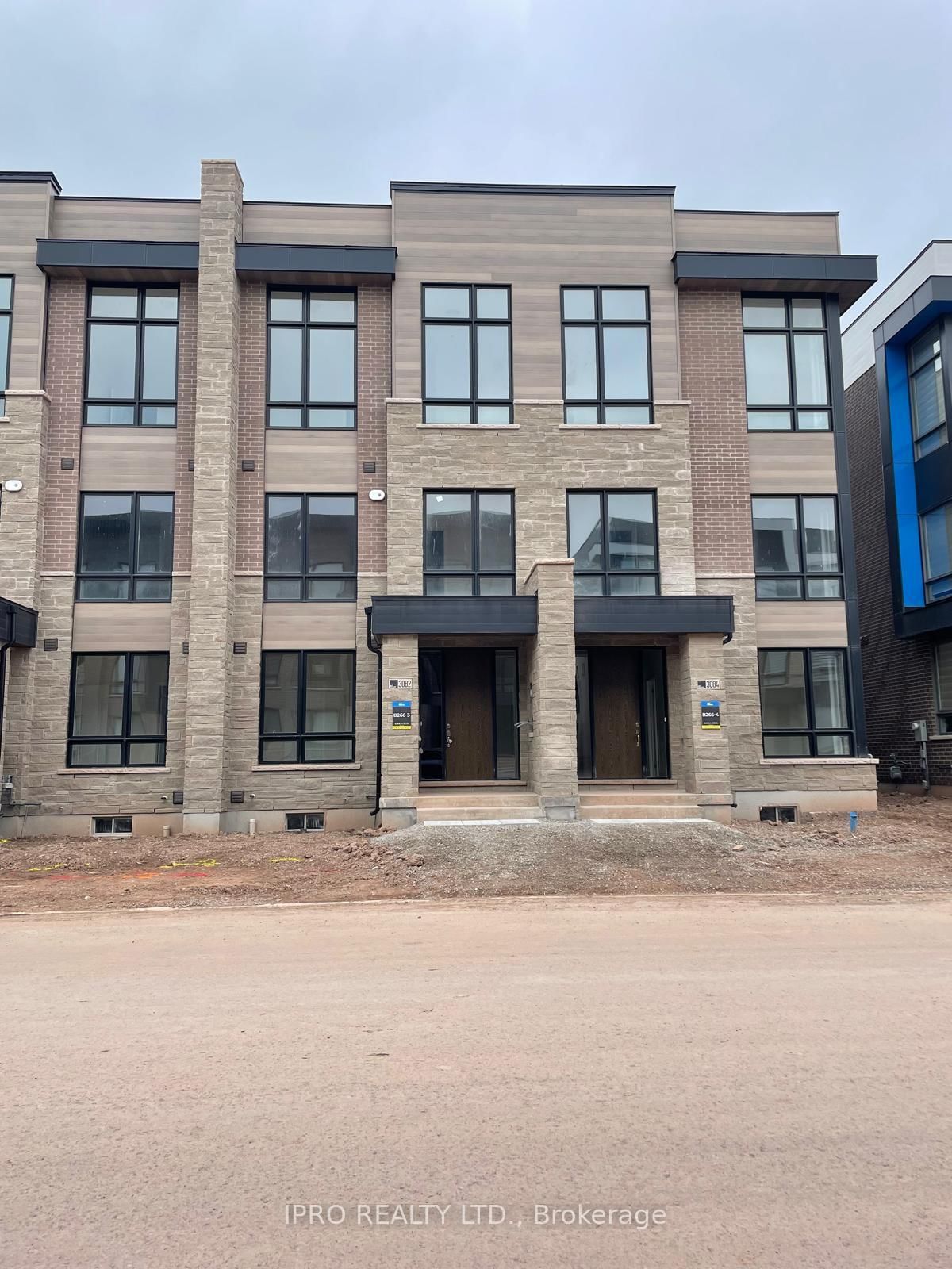 Townhouse for lease at 3082 Meadowridge Drive, Oakville, Joshua Meadows, L6H 7Z1 - MLS: W12134012