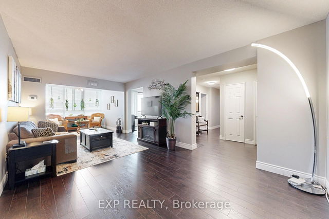 1502 - 5 Lisa Street