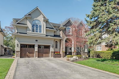 246 Pomona Ave, Burlington - Roseland