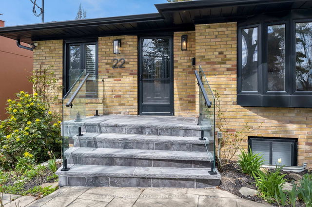 22 North Heights Road