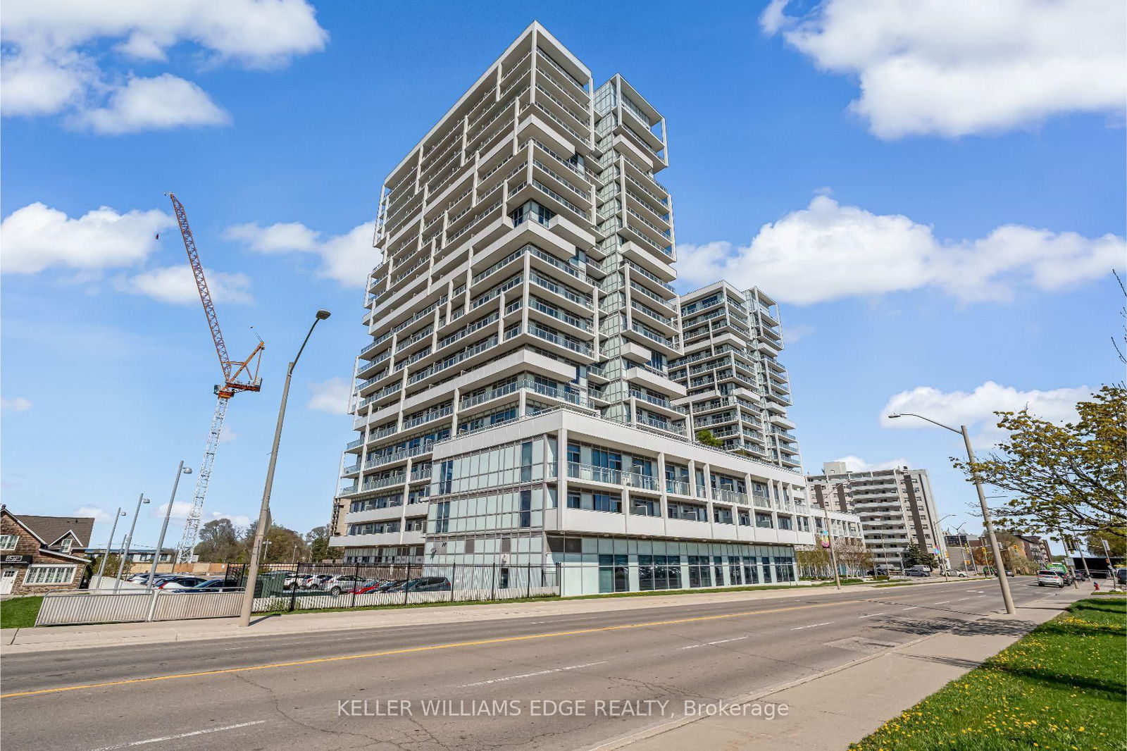 Condo for sale at 413-65 Speers Road, Oakville, Central, L6K 0J1 - MLS: W12134235