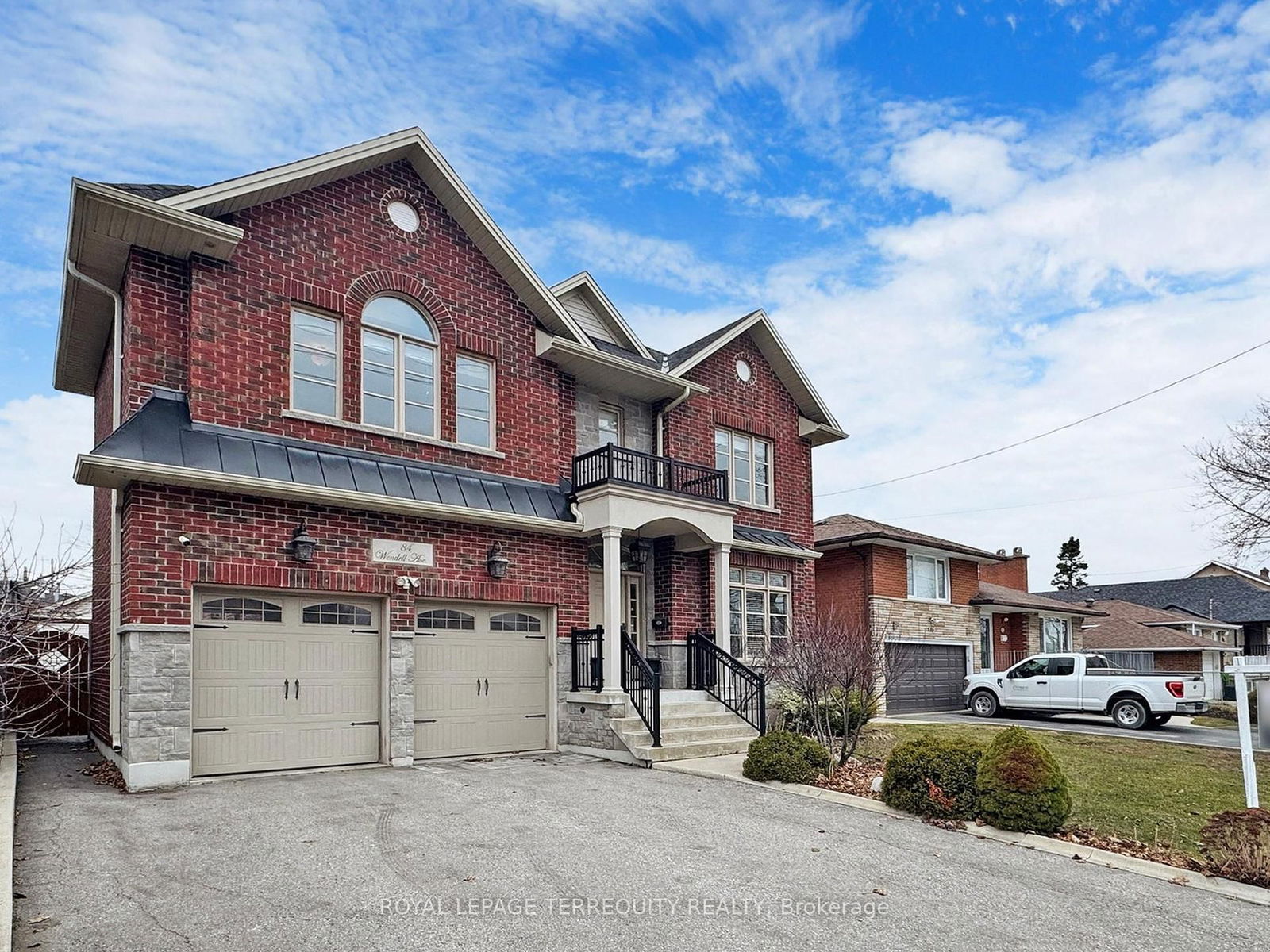 Detached House for sale at 84 Wendell Avenue, Toronto, Humberlea-Pelmo Park W4, M9N 3K7 - MLS: W12134442