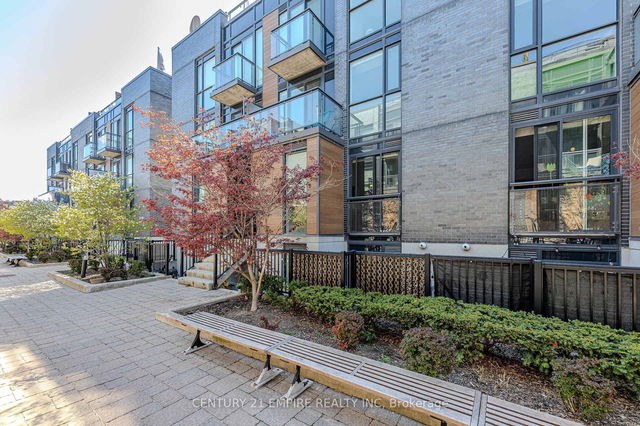 302 - 15 Sousa Mendes Street