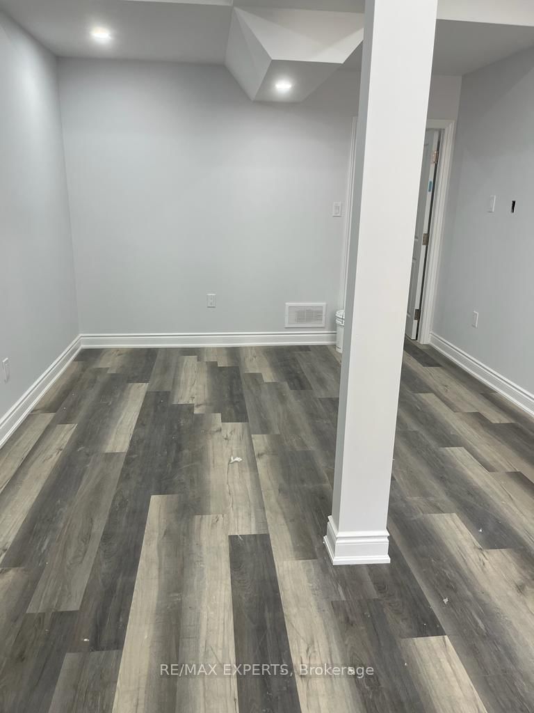 Room1