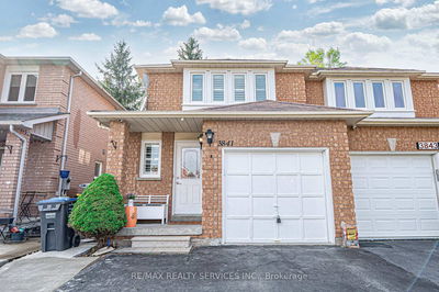 3841 Densbury Dr, Mississauga - Lisgar