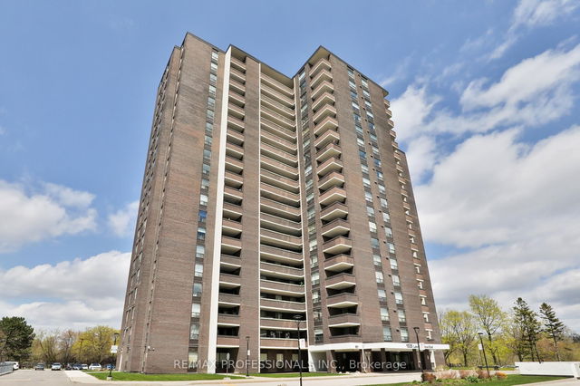 906 - 1535 Lakeshore Road