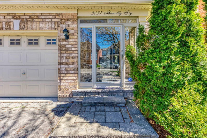 3037 Abernathy Way, Oakville, L6M 5C1 | Image 3