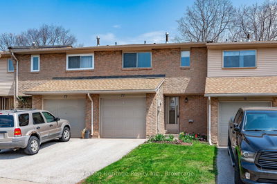 Unit 71 — 1556 Lancaster Dr, Oakville - Falgarwood image-0-2