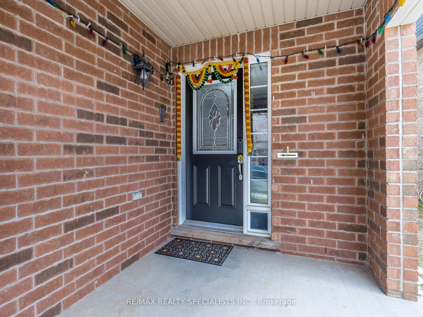 Townhouse for sale at 113 Bevington Road, Brampton, Northwest Brampton, L7A 0P7 - MLS: W12134787