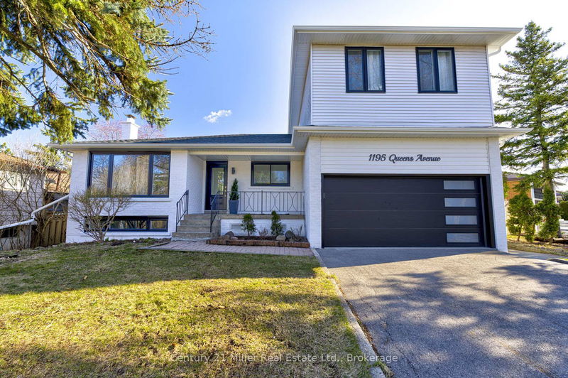 1195 Queens Ave, Oakville - College Park image-0-0