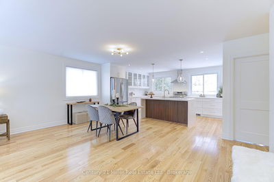 1195 Queens Ave, Oakville - College Park image-0-3