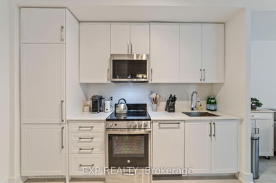 Unit 424 — 2450 Old Bronte Rd, Oakville - Westmount image-0-2