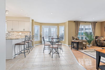 22 Bowman St, Halton Hills - Georgetown image-0-2
