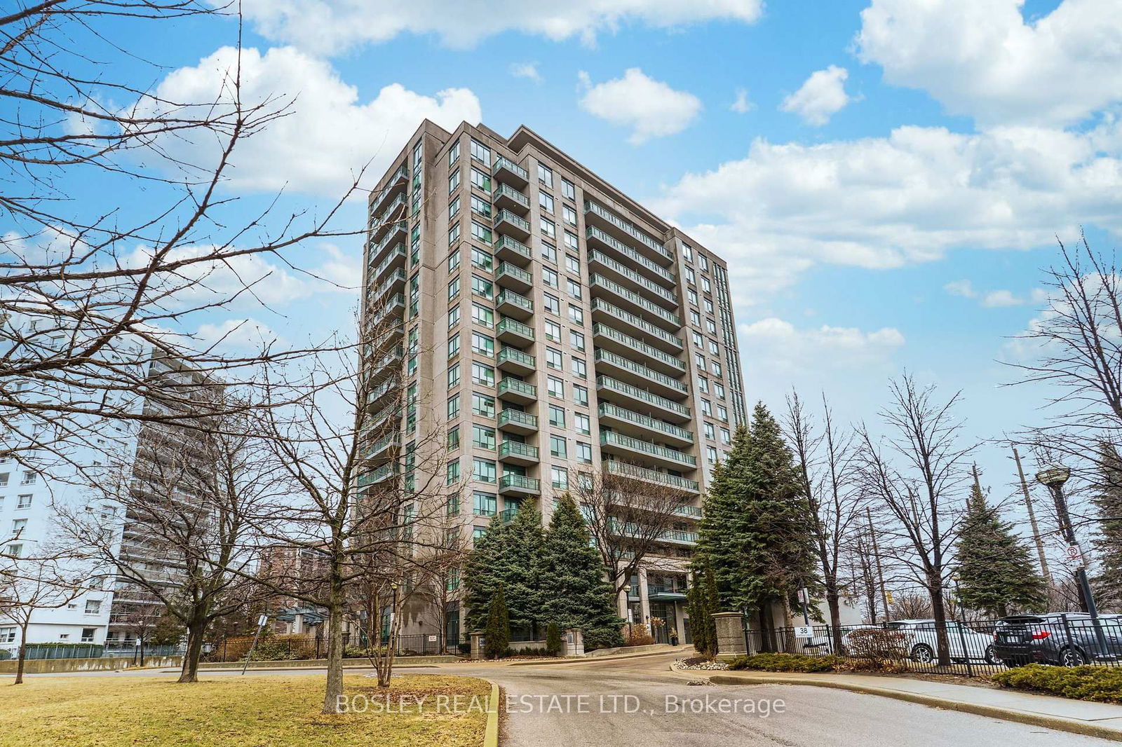 Condo for sale at 901-38 Fontenay Court, Toronto, Edenbridge-Humber Valley, M9A 5H5 - MLS: W12135007