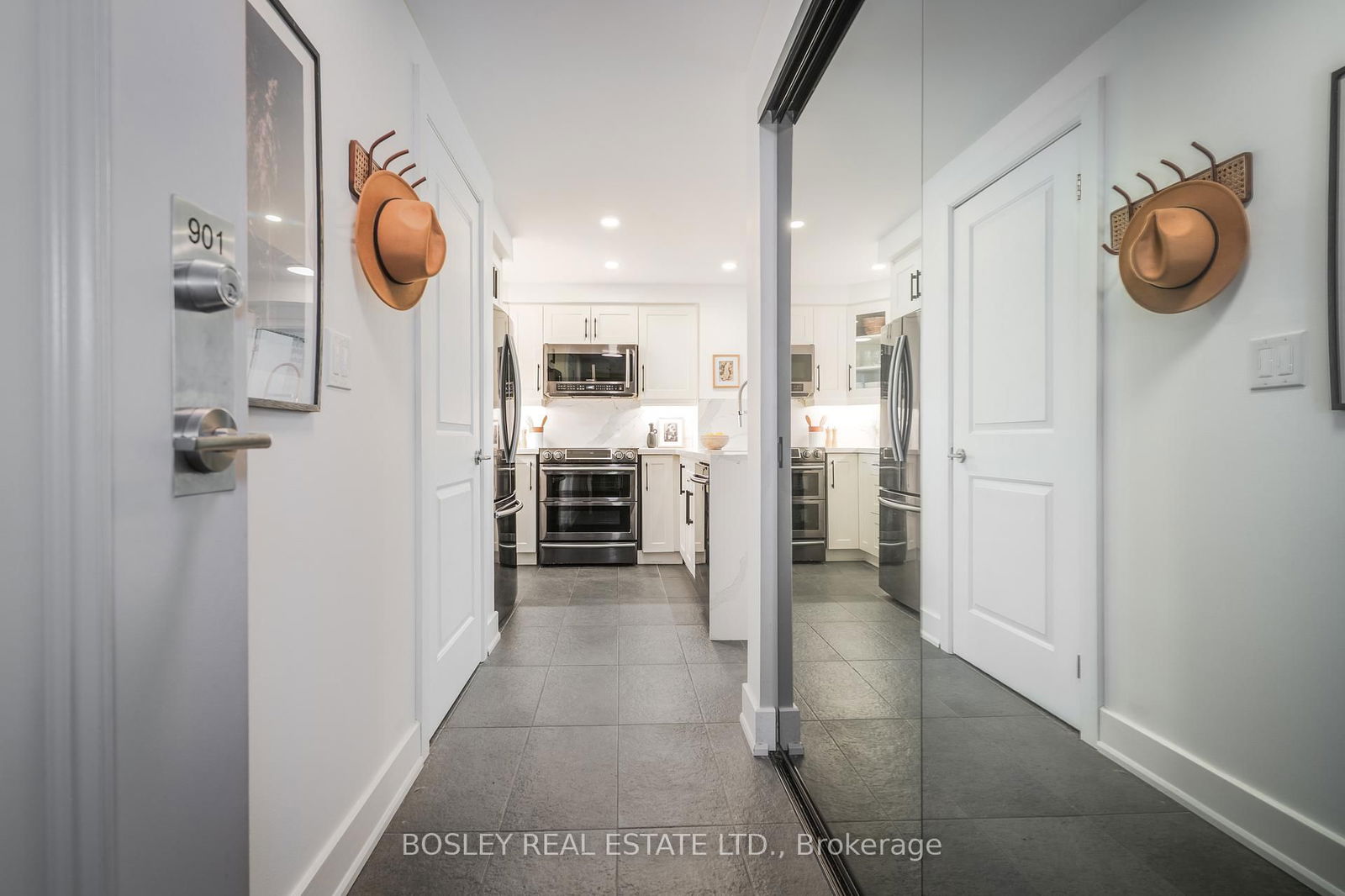 Condo for sale at 901-38 Fontenay Court, Toronto, Edenbridge-Humber Valley, M9A 5H5 - MLS: W12135007