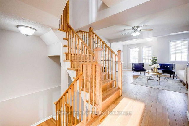 84 - 84 Spadina Road