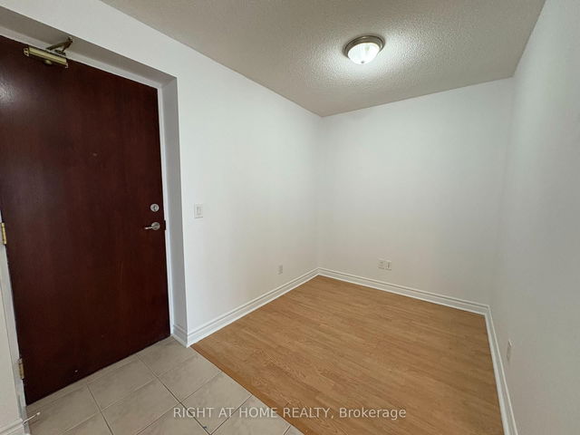 1006 - 5 Michael Power Place