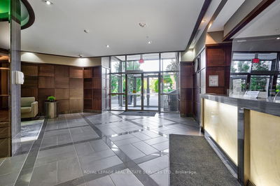 Unit 725 — 2480 Prince Michael Dr, Oakville - Joshua Creek image-0-4
