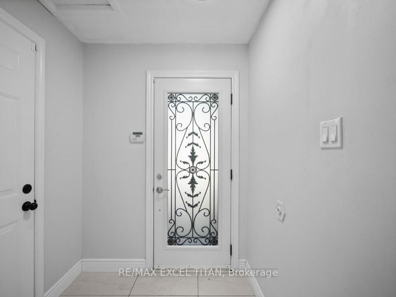 Room1