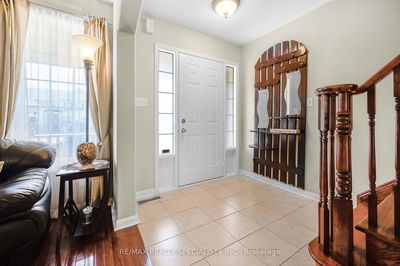1353 Clark Blvd, Milton - Beaty image-0-3