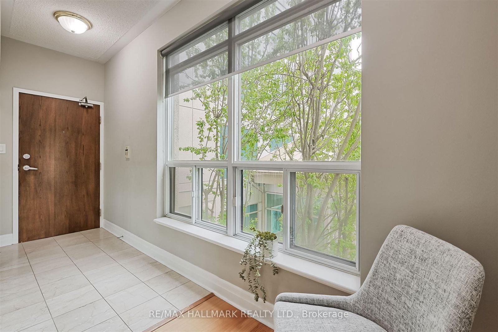 Condo for sale at 201-80 Palace Pier Court, Toronto, Mimico, M8V 4C1 - MLS: W12135437