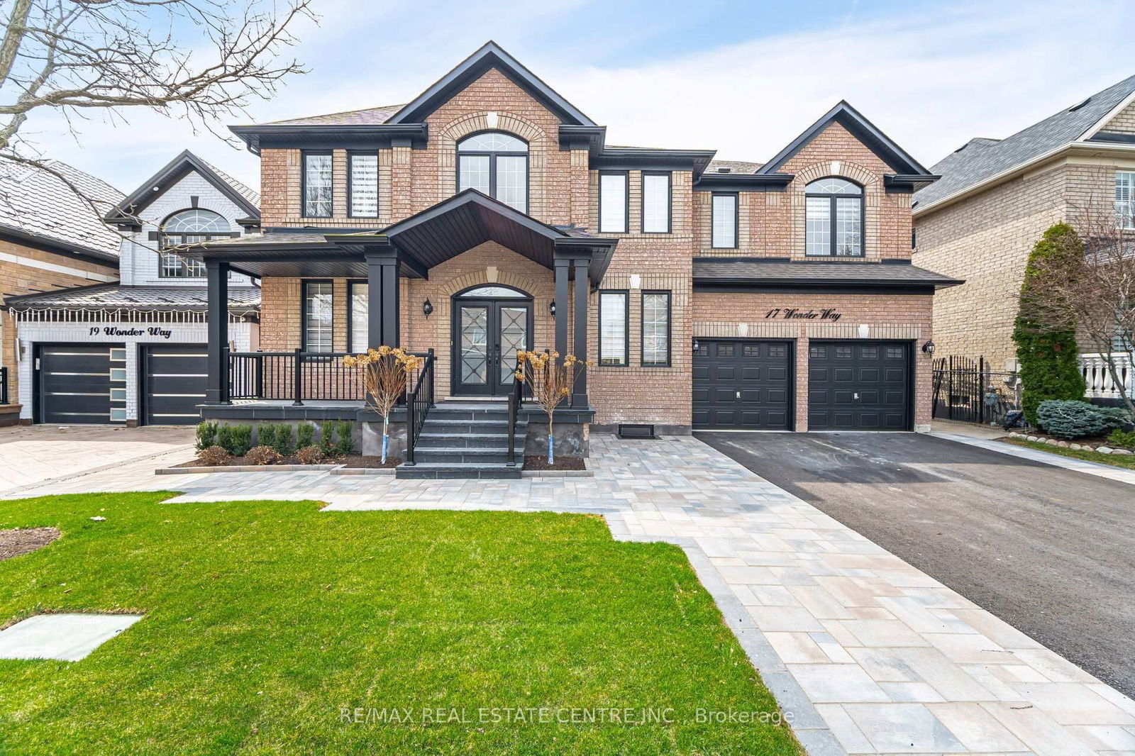 Detached House for sale at 17 Wonder Way, Brampton, Vales of Castlemore, L6P 1G1 - MLS: W12135458