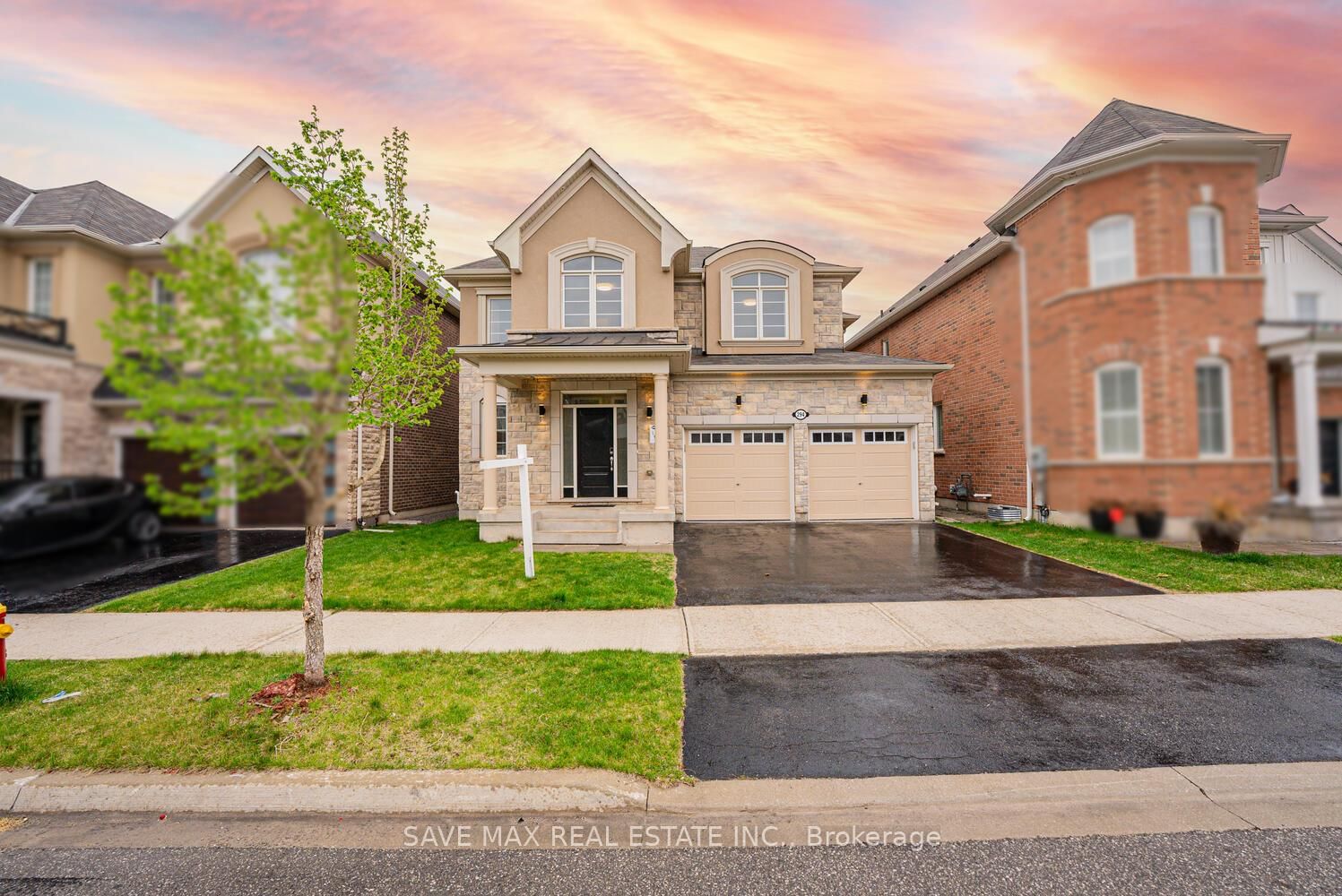 Detached House for lease at 294 Hinton Terrace, Milton, Ford, L9E 1C8 - MLS: W12135470