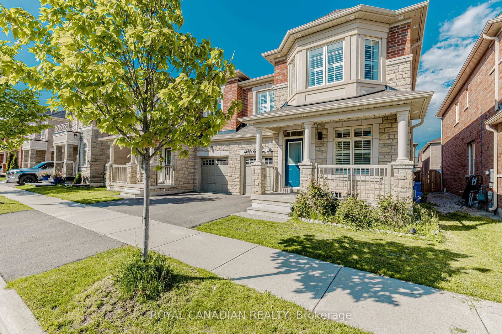 Semi-Detached House for lease at 1541 Chretien Street, Milton, Ford, L9E 1H2 - MLS: W12135510