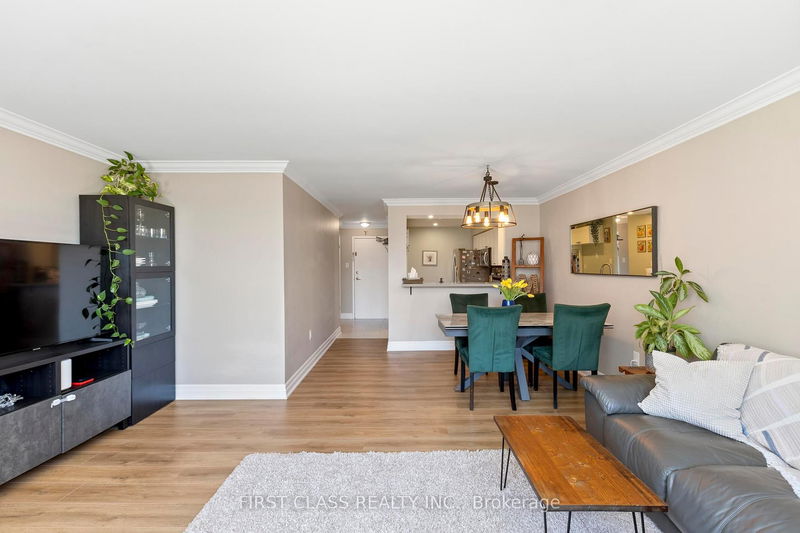 Unit 102 — 3845 Lake Shore Blvd, Toronto - Long Branch image-0-0