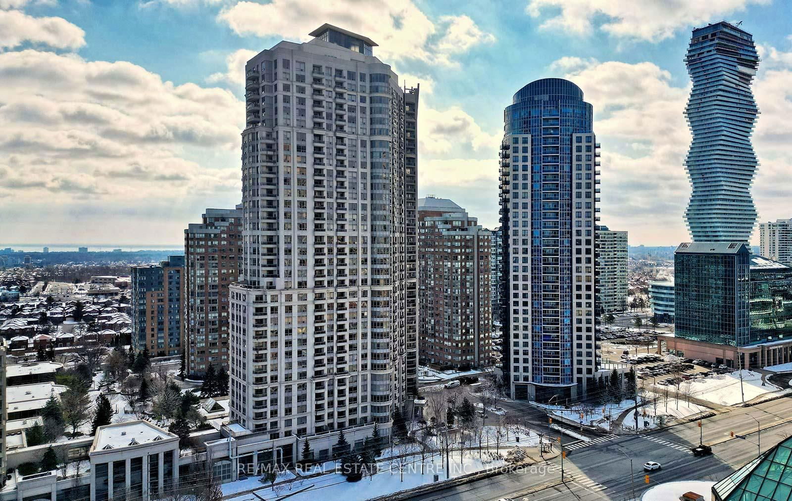 Condo for lease at 1206-310 Burnhamthorpe Road, Mississauga, City Centre, L5B 4P9 - MLS: W12135629