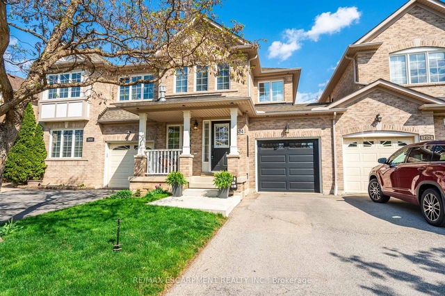 2634 Armour Crescent